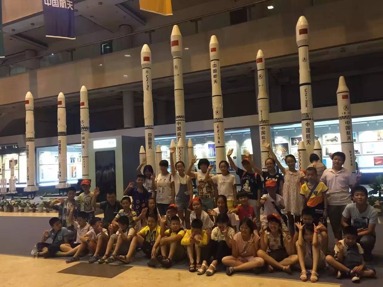 题、五大特色夏令营期待你的挑战!冰球突破暑期跟着晨报飞!四大主(图2) 题、五大特色夏令营期待你的挑战!冰球突破暑期跟着晨报飞!四大主(图2)