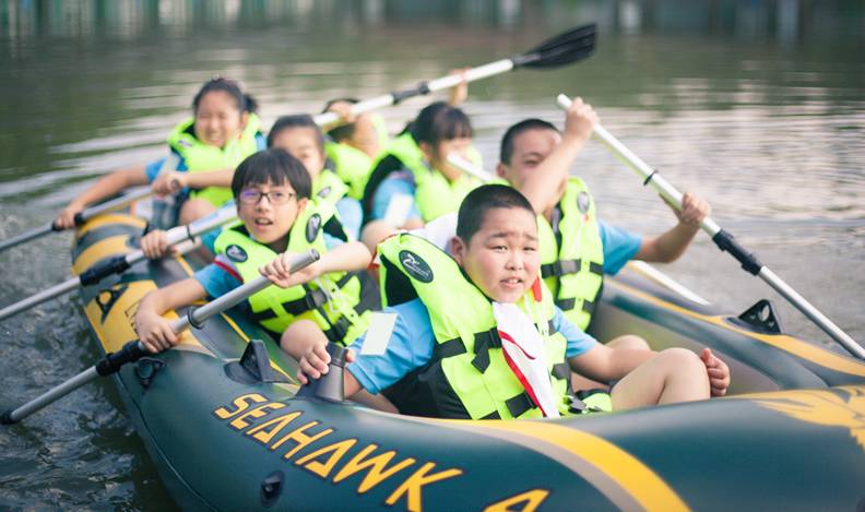 题、五大特色夏令营期待你的挑战!冰球突破暑期跟着晨报飞!四大主(图5) 题、五大特色夏令营期待你的挑战!冰球突破暑期跟着晨报飞!四大主(图5)