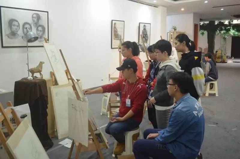 题、五大特色夏令营期待你的挑战!冰球突破暑期跟着晨报飞!四大主(图8) 题、五大特色夏令营期待你的挑战!冰球突破暑期跟着晨报飞!四大主(图8)